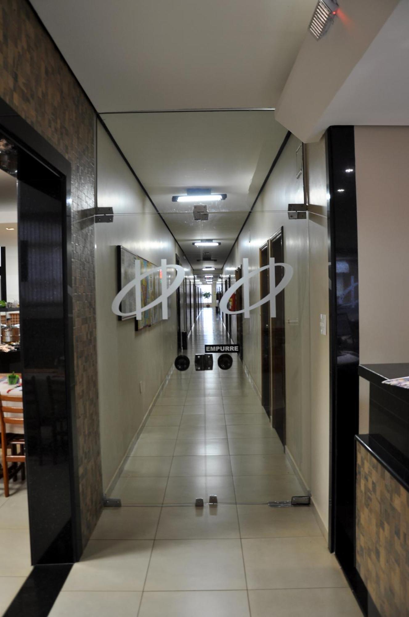 Hotel Carolina Plaza Uberaba Eksteriør billede