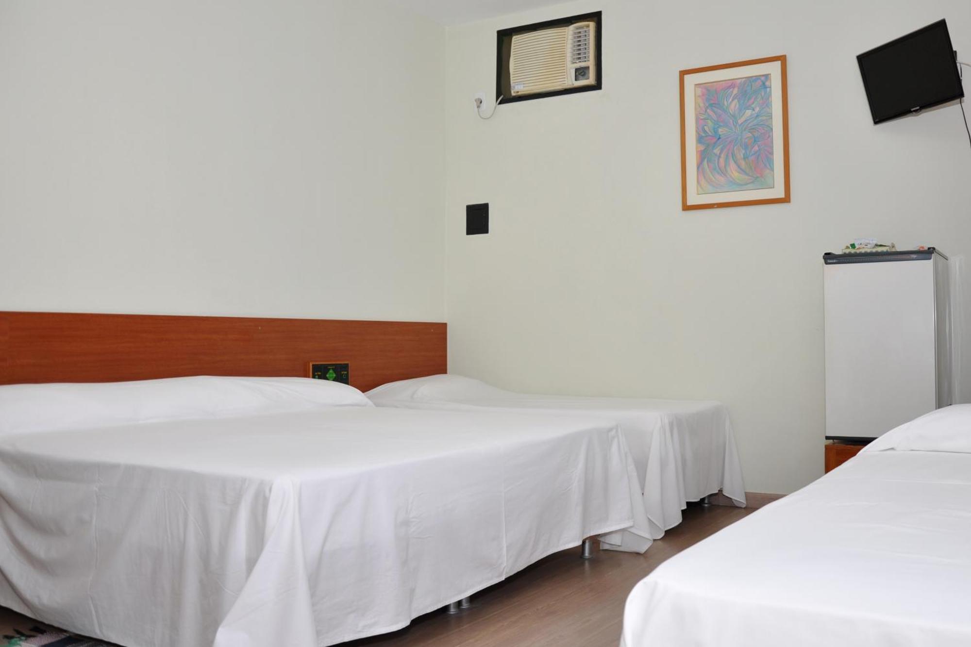 Hotel Carolina Plaza Uberaba Værelse billede