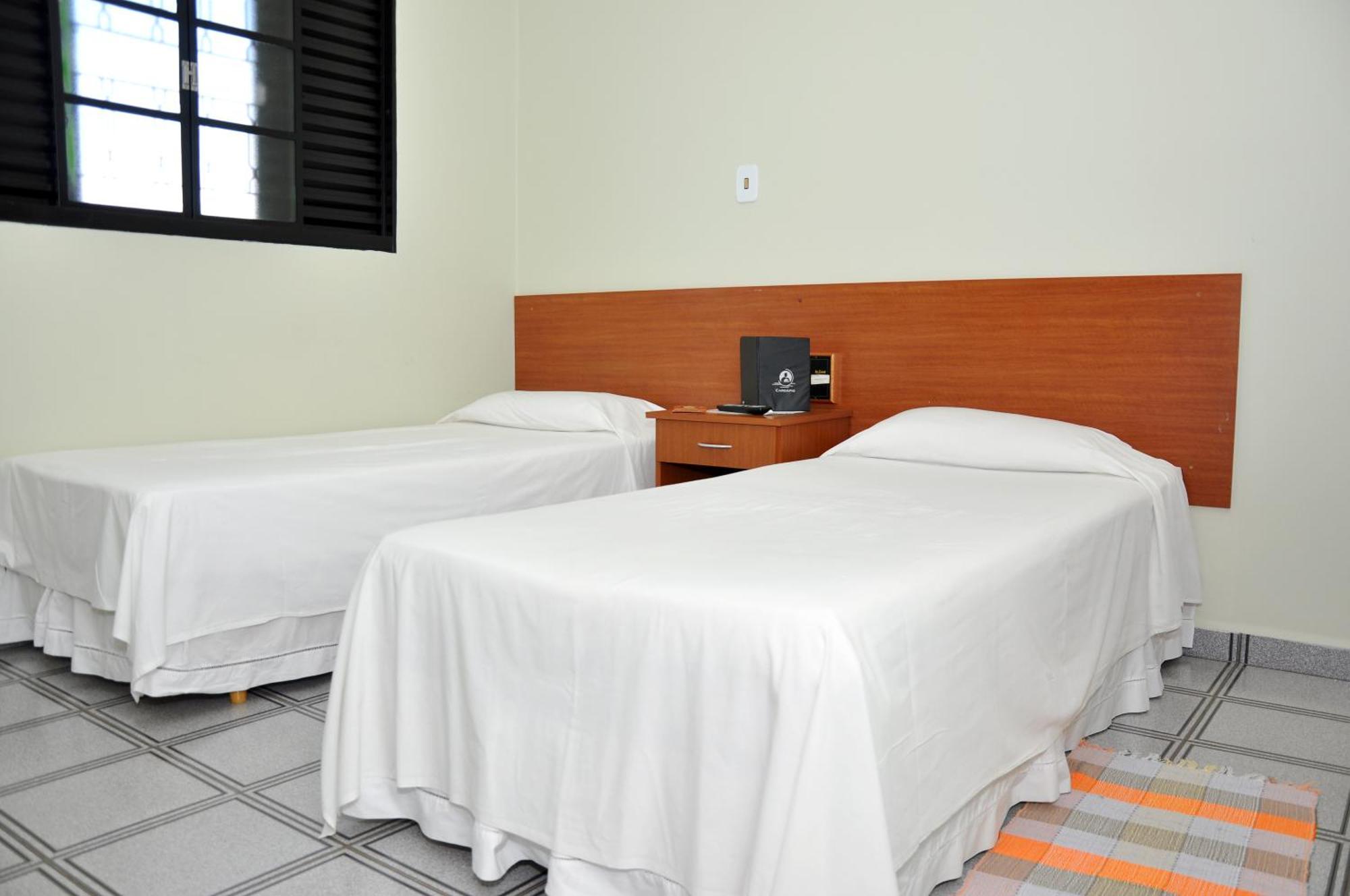 Hotel Carolina Plaza Uberaba Værelse billede