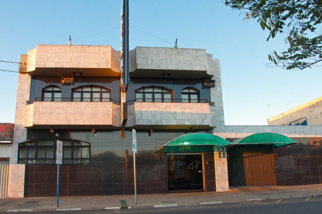 Hotel Carolina Plaza Uberaba Eksteriør billede